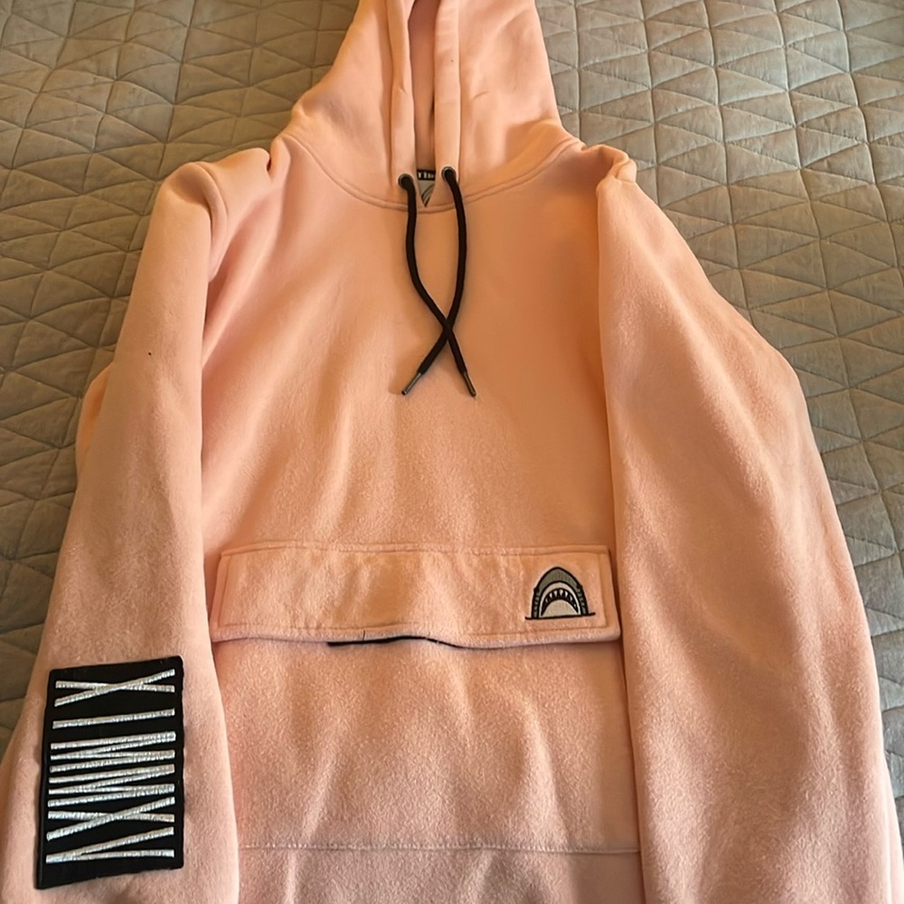 Tiger Shvrk pullover scooped hoodie